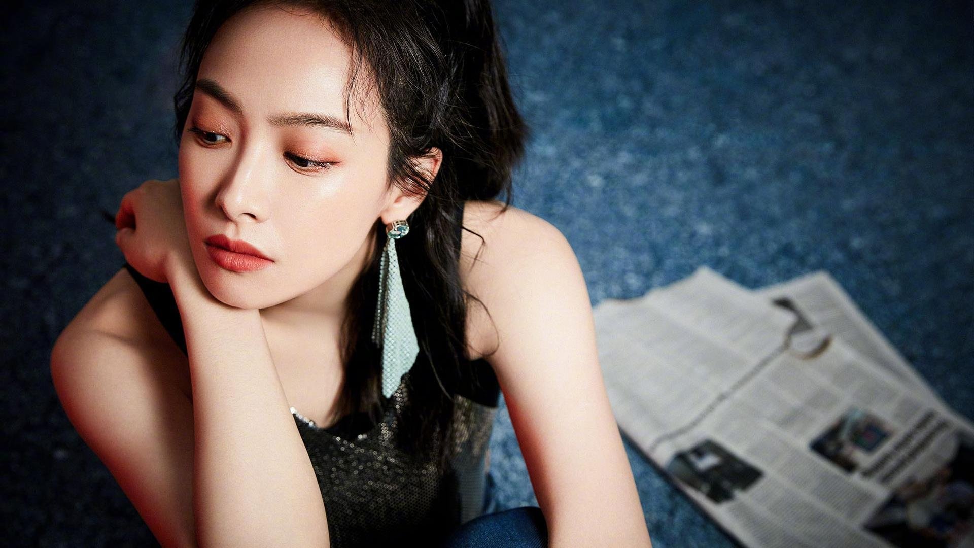 leyu乐鱼体育综合-尼尔·巴特尔凭借经验与球场视野，帮助袋鼠队稳固后防，尼尔巴雷特衣服