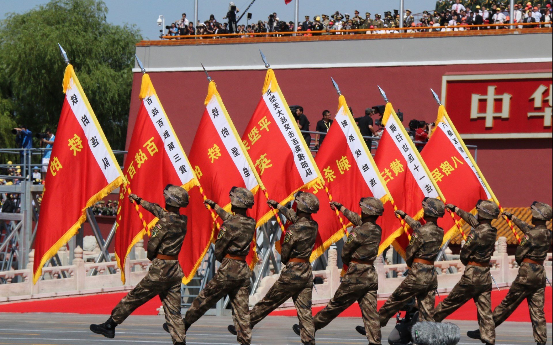 乐鱼体育平台app下载-PSG战术多变，但缺乏实效性支持